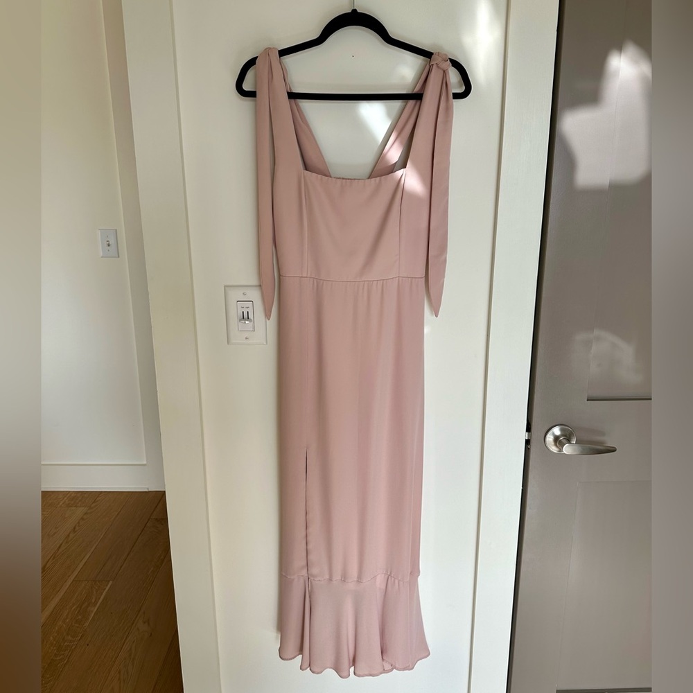 Show Me Your Mumu Claire Midi Dress in Dusty Blush Crisp